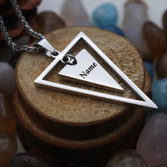 TRIANGLE SHAPE NECKLACE