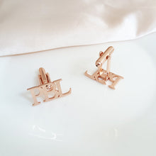 Load image into Gallery viewer, Personalized Initial Letter Name Cufflinks