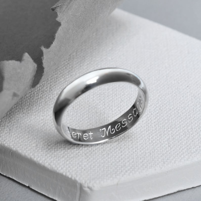 Secret Message Rings for Couple