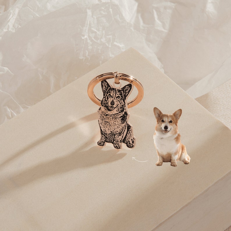 Engraved Pet Keychain by Artsy Store