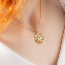 Load image into Gallery viewer, Mandala Necklace