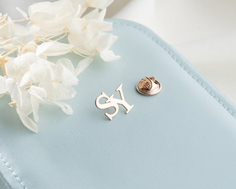 Custom Women's Letter Brooch