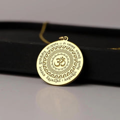 Maha Mrityunjaya Mantra Om Pendant