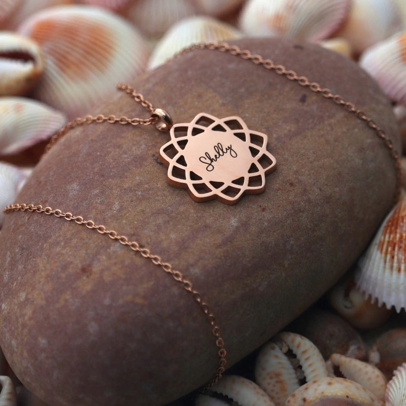  SHINY MANDALA PENDANT NECKLACE