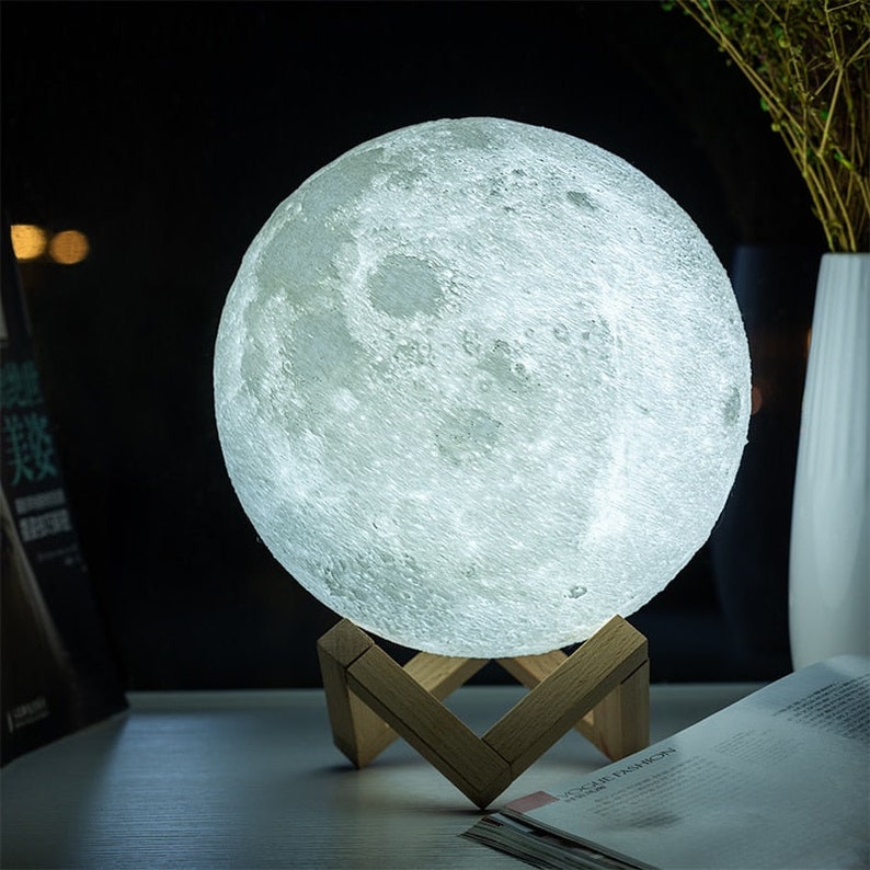 3D Full Moon Lamp With Touch Control